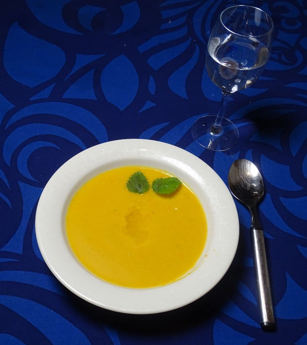 Gin-pumpkin soup